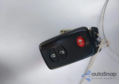 2011 Toyota Prius Three from USA, damaged, VIN JTDKN3DU1B0246311